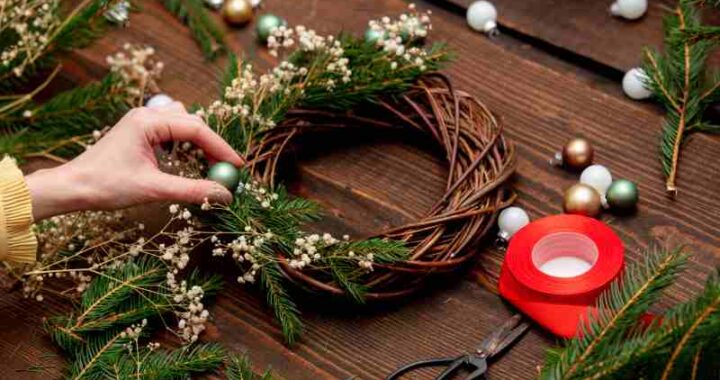 Pomysły na dekoracje świąteczne do domu - różne sposoby ozdabiania mieszkania