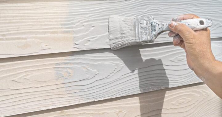 Techniki malowania drewnianego domku