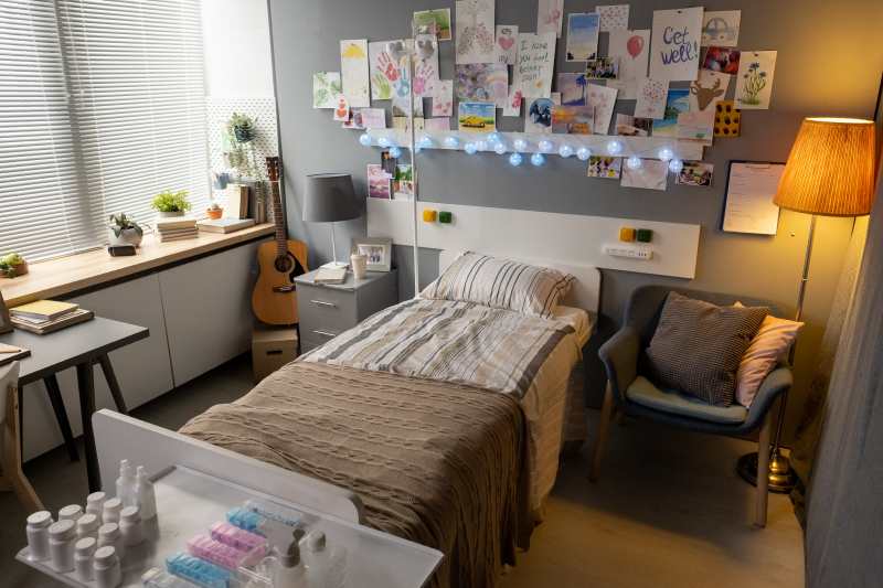 Jak stworzyć nowoczesny pokój dla nastolatka - inspiracje i pomysły na aranżację przestrzeni młodzieżowej