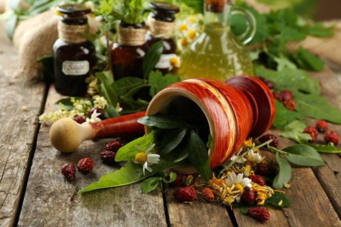 Porównanie popularnych metod acidoterapii przewodu pokarmowego (artykuł ma pozytywnie oceniac balsam bołotowa)